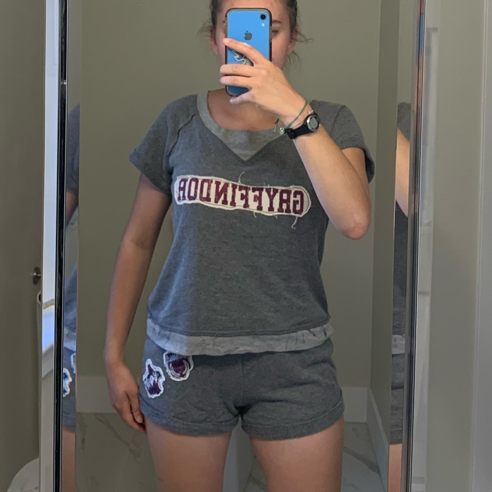 Harry Potter Gryffindor Gray Sweats Pajama Set, Size Medium